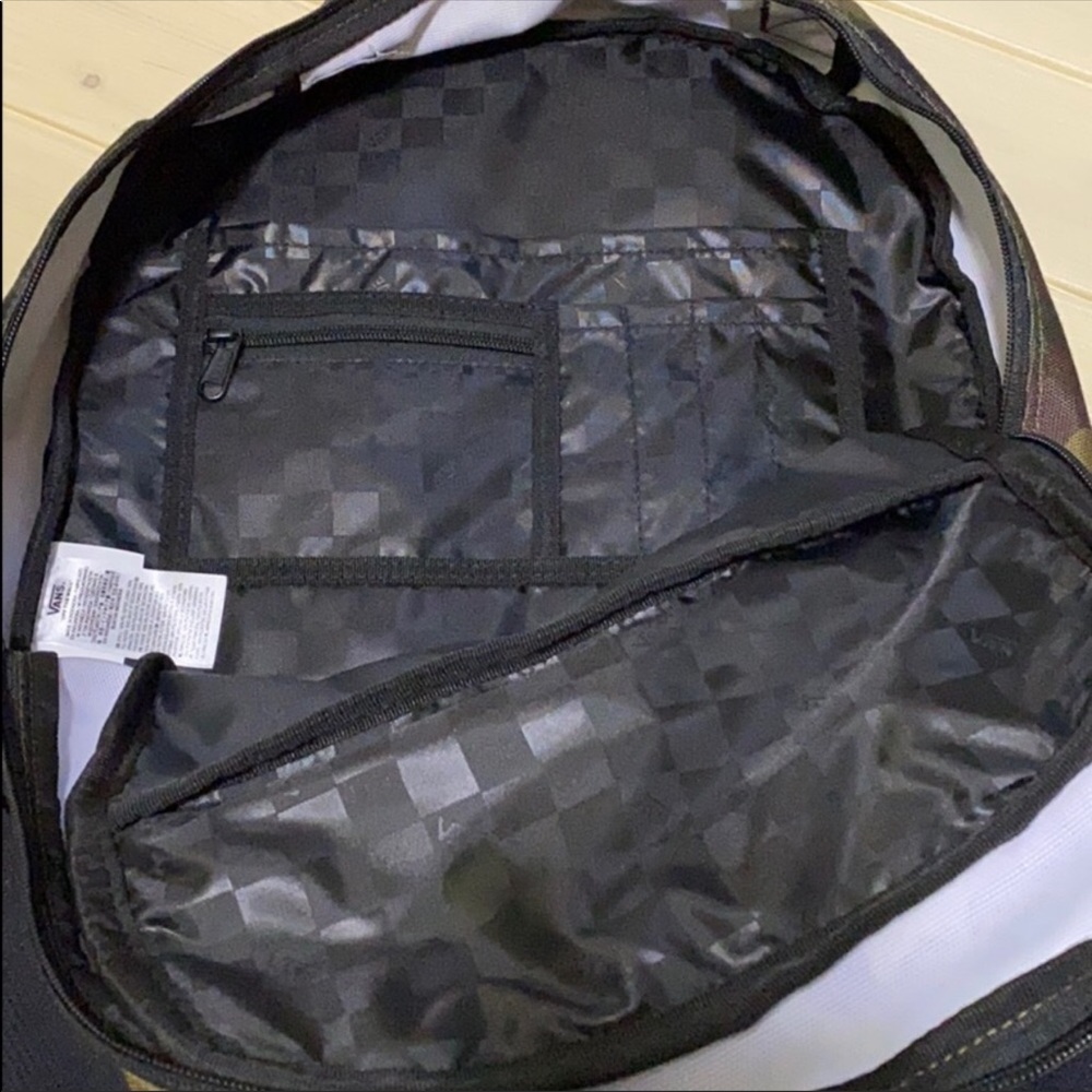 Vans camouflage backpack NWT - Picture 7 of 7